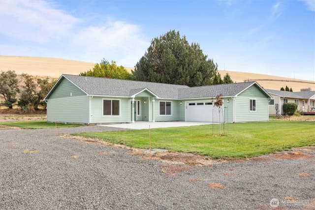 Property photo for 15077 S 5th Street, Dayton