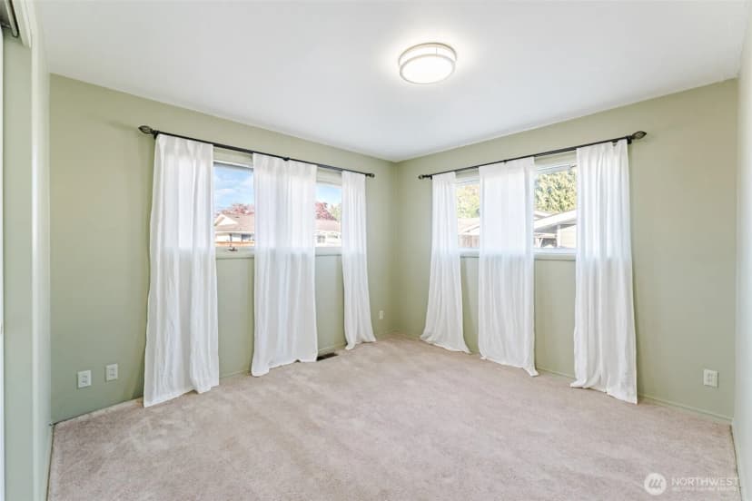 Property photo for 1720 E Street, Lynden photo 16