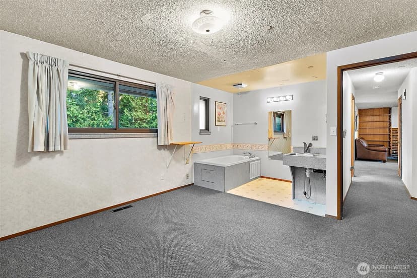 Property photo for 19815 95th Avenue S, Renton photo 14