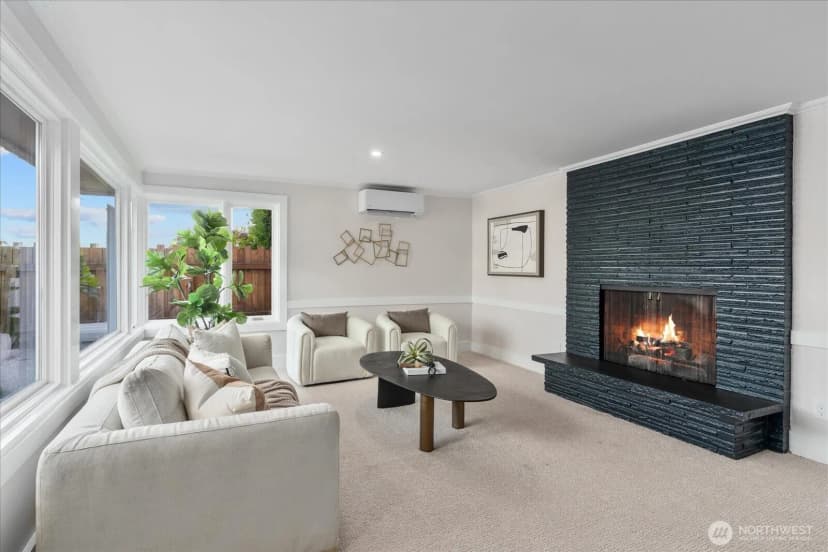 Property photo for 2236 Viewmont Way W, Seattle photo 19
