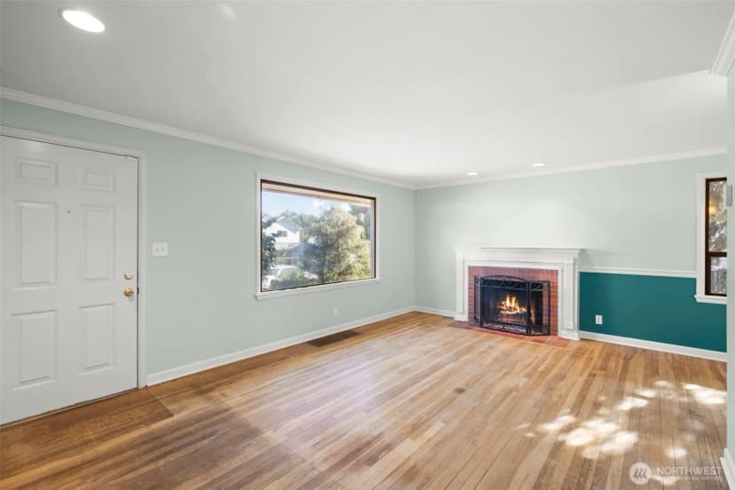 Property photo for 10747 Dayton Avenue N, Seattle photo 7