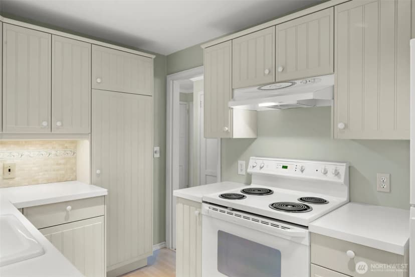 Property photo for 10747 Dayton Avenue N, Seattle photo 13
