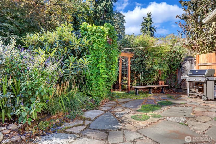 Property photo for 1047 S Donovan Street, Seattle photo 33