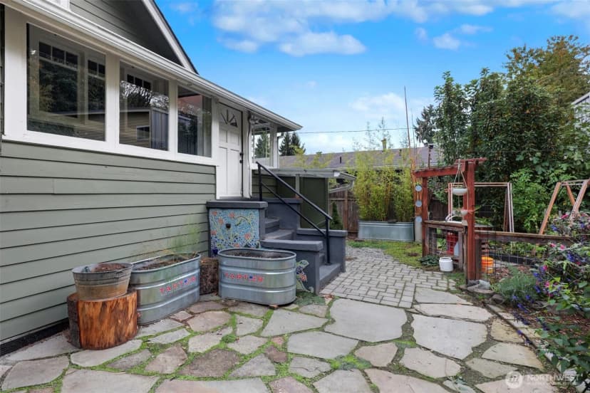 Property photo for 1047 S Donovan Street, Seattle photo 28