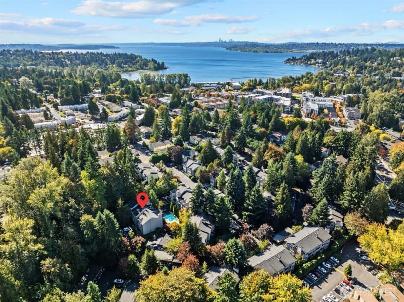Property photo for 12044 100th Avenue Ne #h102, Kirkland