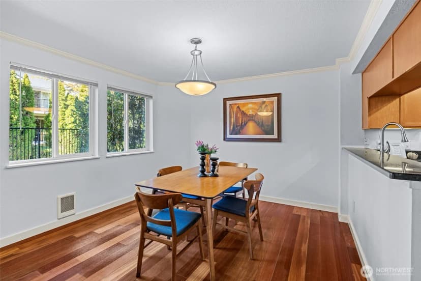 Property photo for 12044 100th Avenue Ne #h102, Kirkland photo 10