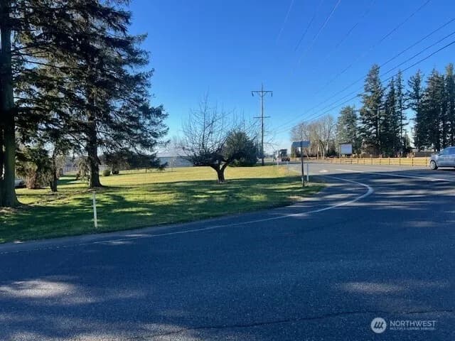 Property photo for 8885 Line Rd, Lynden photo 6