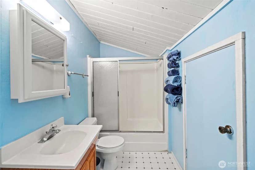 Property photo for 203 E Cutty Sark Drive, Shelton photo 27