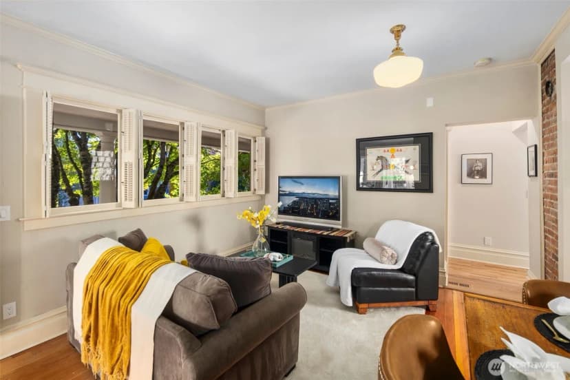 Property photo for 503 12th Avenue E, Seattle photo 10