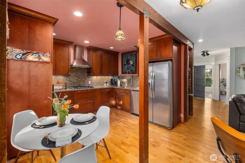 Property photo for 503 12th Avenue E, Seattle photo 17