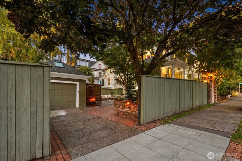 Property photo for 503 12th Avenue E, Seattle photo 30