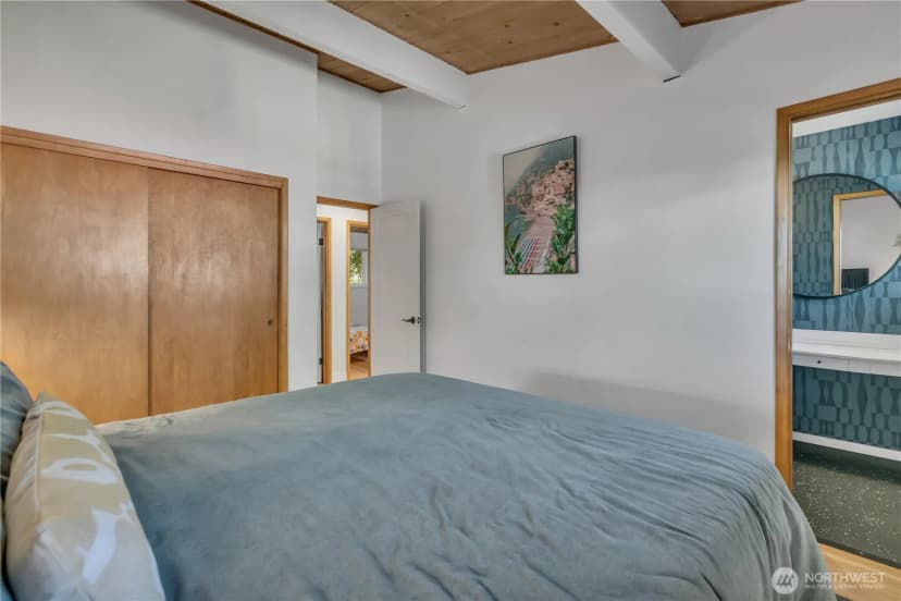 Property photo for 142 Sw 142nd Street, Burien photo 17