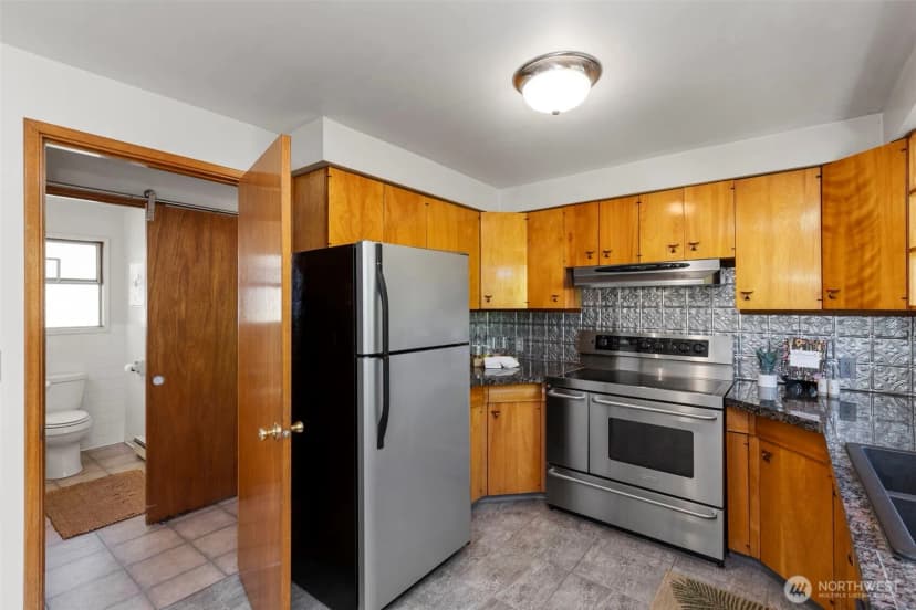 Property photo for 10494 Ne West Kingston Road, Kingston photo 18