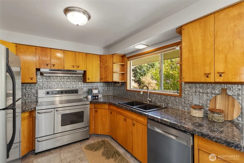 Property photo for 10494 Ne West Kingston Road, Kingston photo 17