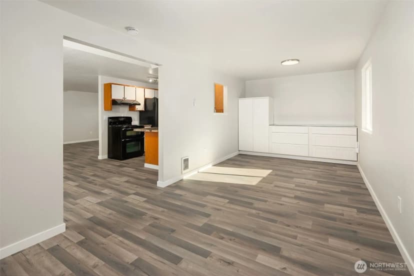 Property photo for 1615 106th Street Sw, Everett photo 12