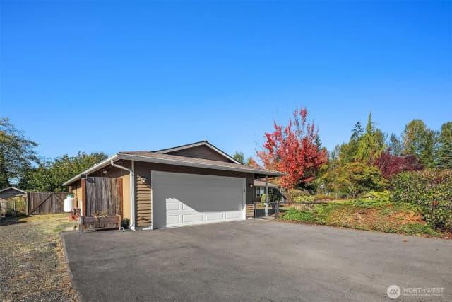 Property photo for 1615 106th Street Sw, Everett photo 2