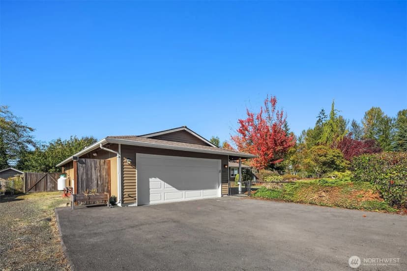 Property photo for 1615 106th Street Sw, Everett photo 2