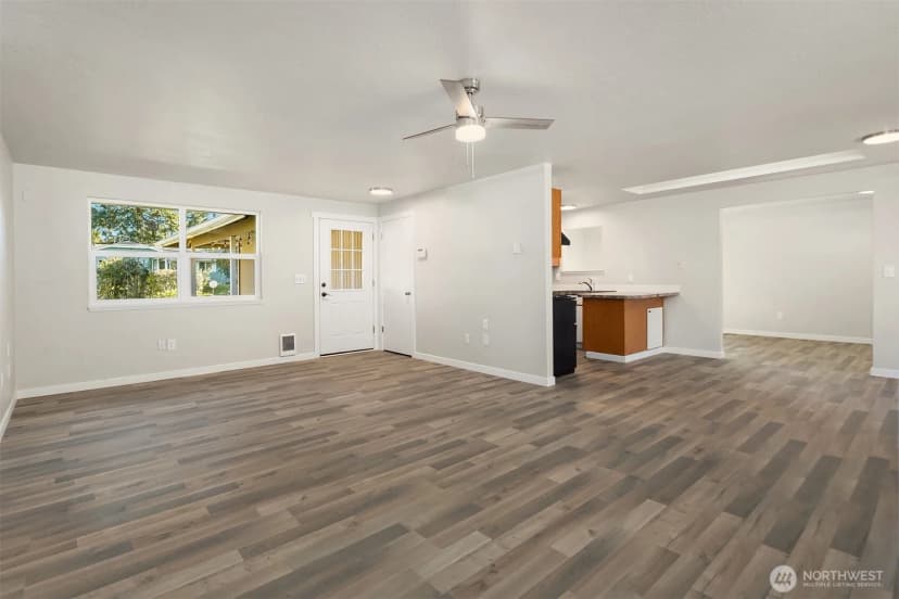 Property photo for 1615 106th Street Sw, Everett photo 6