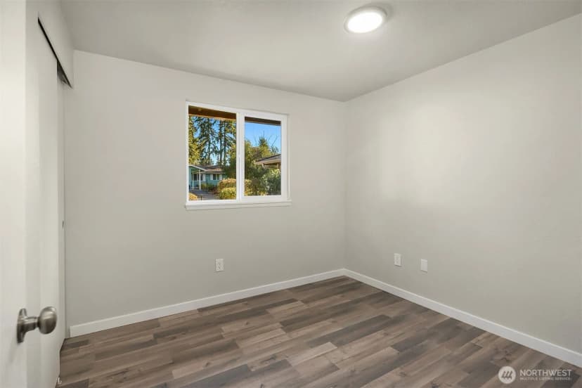 Property photo for 1615 106th Street Sw, Everett photo 15