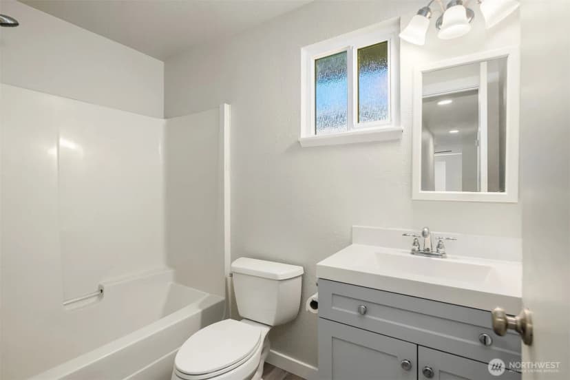 Property photo for 1615 106th Street Sw, Everett photo 14