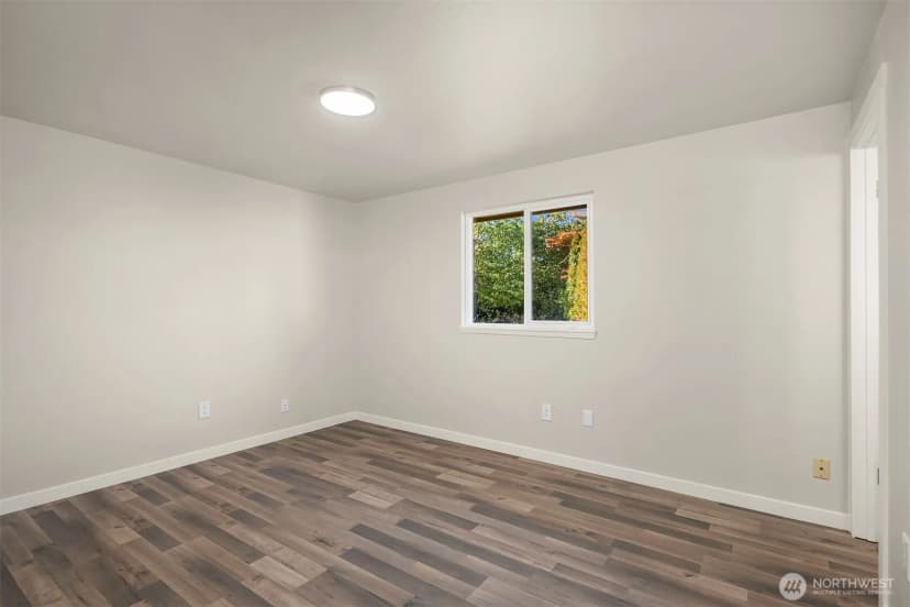 Property photo for 1615 106th Street Sw, Everett photo 16