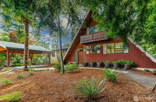 Property photo for 18961 Marine View Circle Sw, Normandy Park