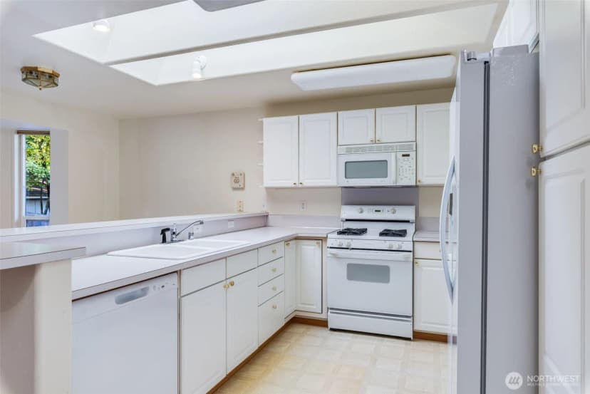 Property photo for 1621 Redwood Place Se, Olympia photo 16