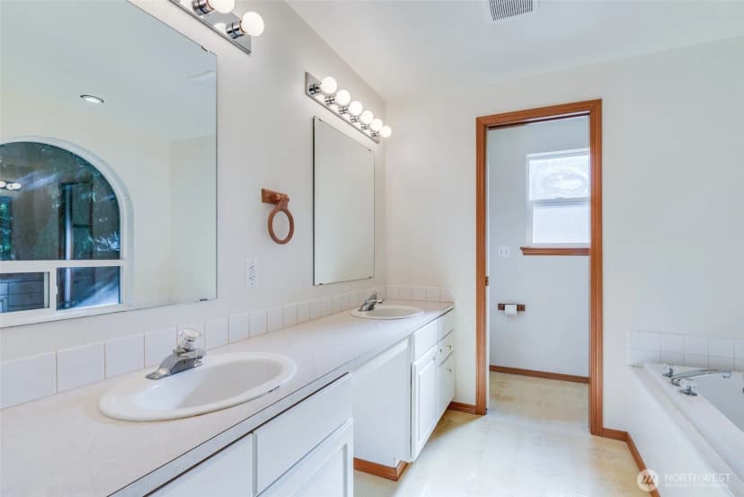 Property photo for 1621 Redwood Place Se, Olympia photo 23