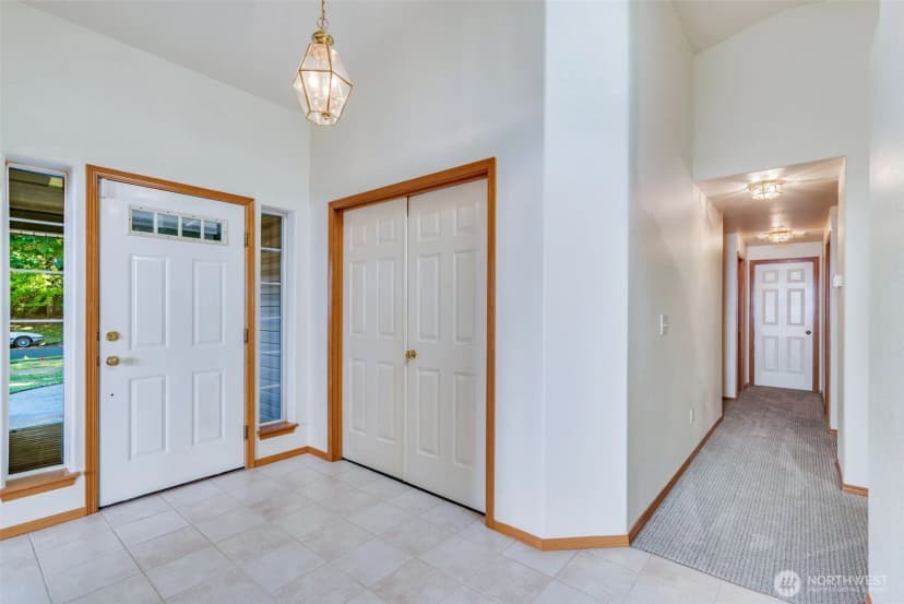 Property photo for 1621 Redwood Place Se, Olympia photo 8