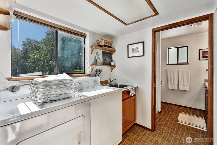 Property photo for 4327 Waller Road E, Tacoma photo 19