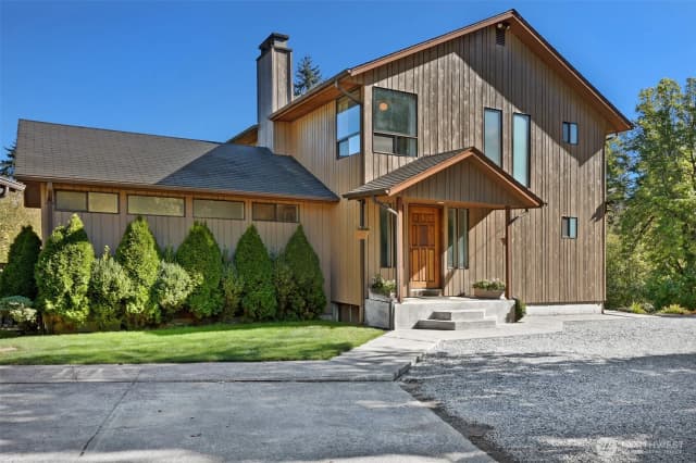 Property photo for 4327 Waller Road E, Tacoma photo 2