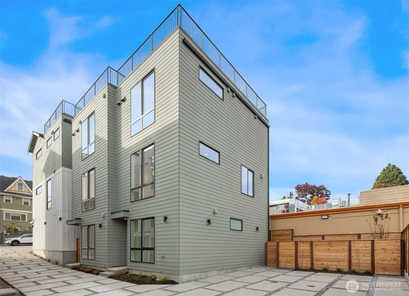Property photo for 4422 1st Avenue Ne #a, Seattle photo 15
