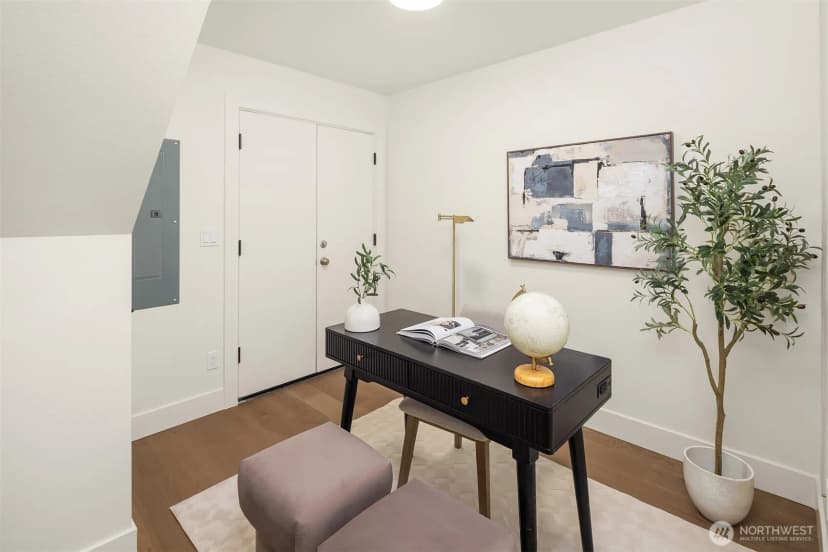 Property photo for 4422 1st Avenue Ne #a, Seattle photo 3