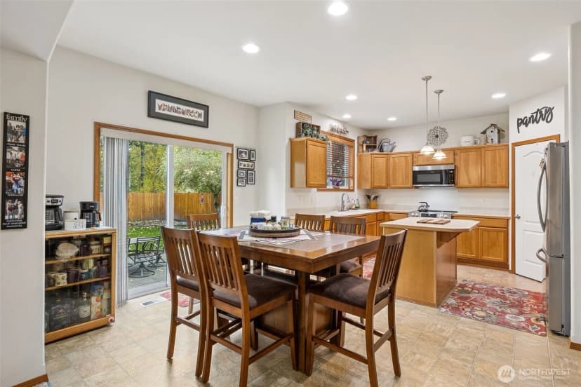 Property photo for 222 Easton Avenue W, Eatonville photo 14