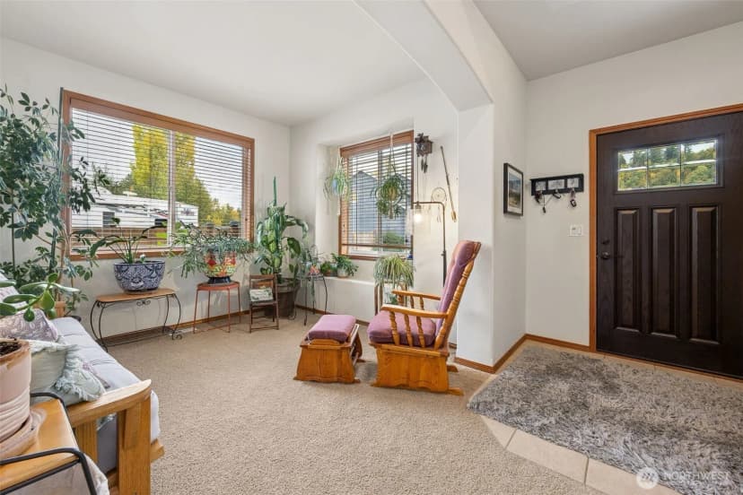 Property photo for 222 Easton Avenue W, Eatonville photo 5