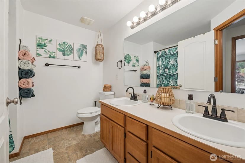 Property photo for 222 Easton Avenue W, Eatonville photo 28