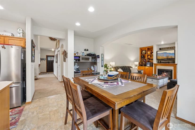 Property photo for 222 Easton Avenue W, Eatonville photo 10