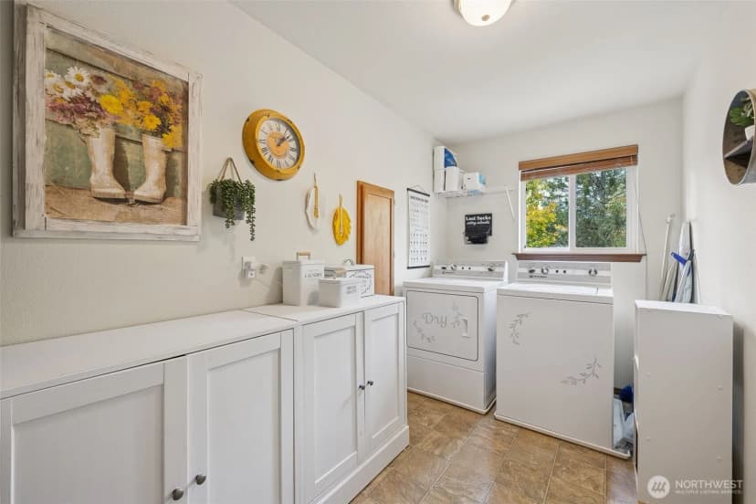 Property photo for 222 Easton Avenue W, Eatonville photo 29