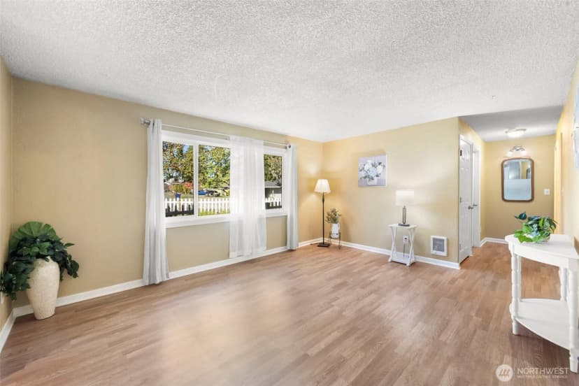 Property photo for 4112 222nd Street Sw, Mountlake Terrace photo 4