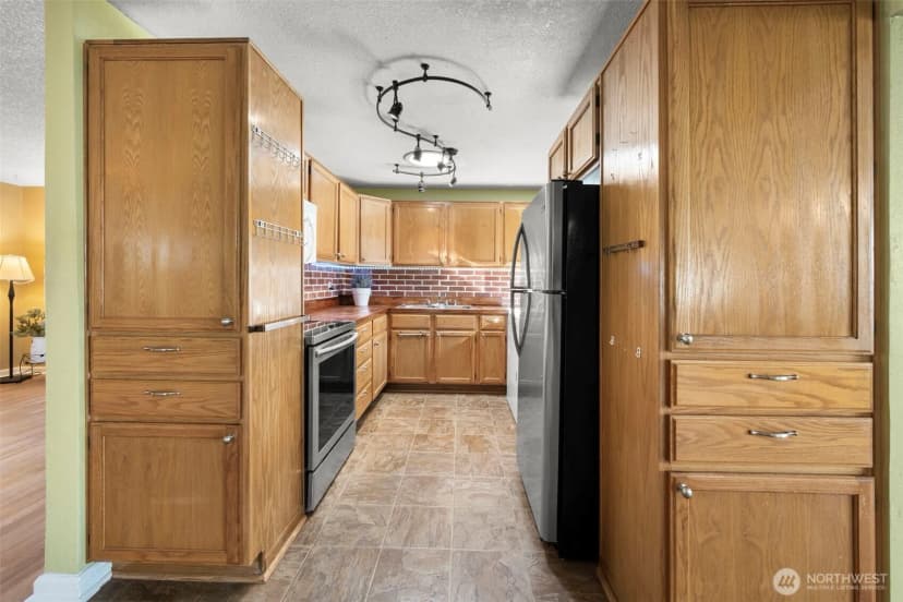 Property photo for 4112 222nd Street Sw, Mountlake Terrace photo 6