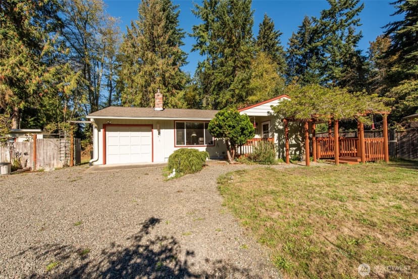 Property photo for 754 Gasman Road, Port Angeles