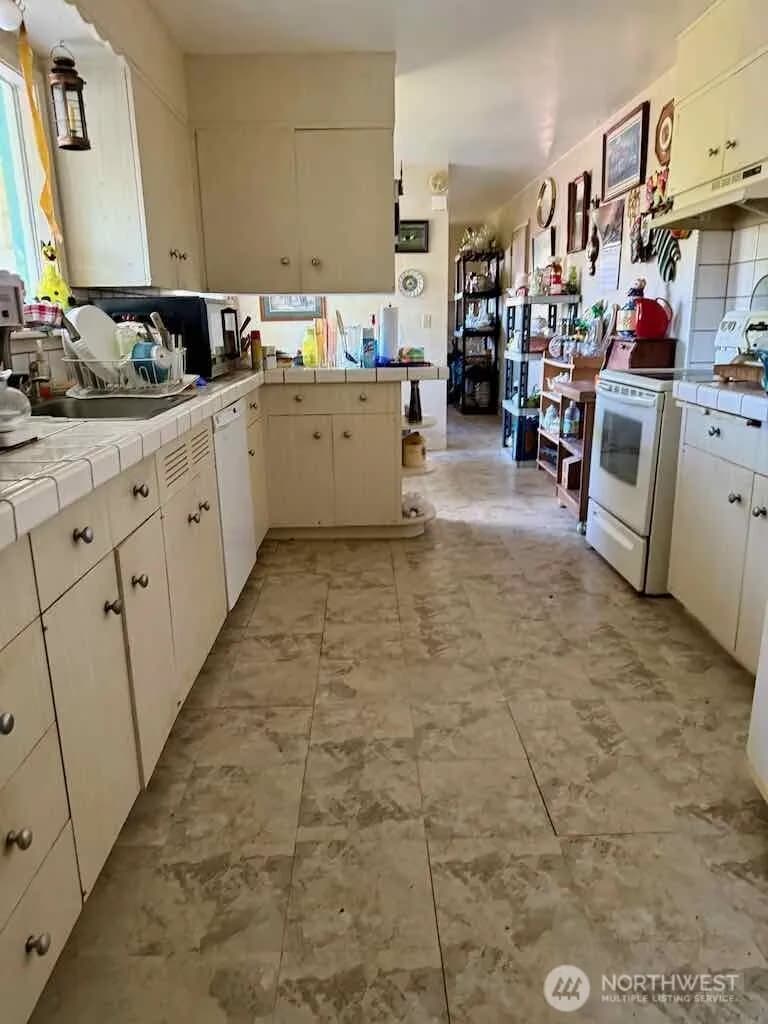 Property photo for 1323 S Montesano St, Westport photo 26