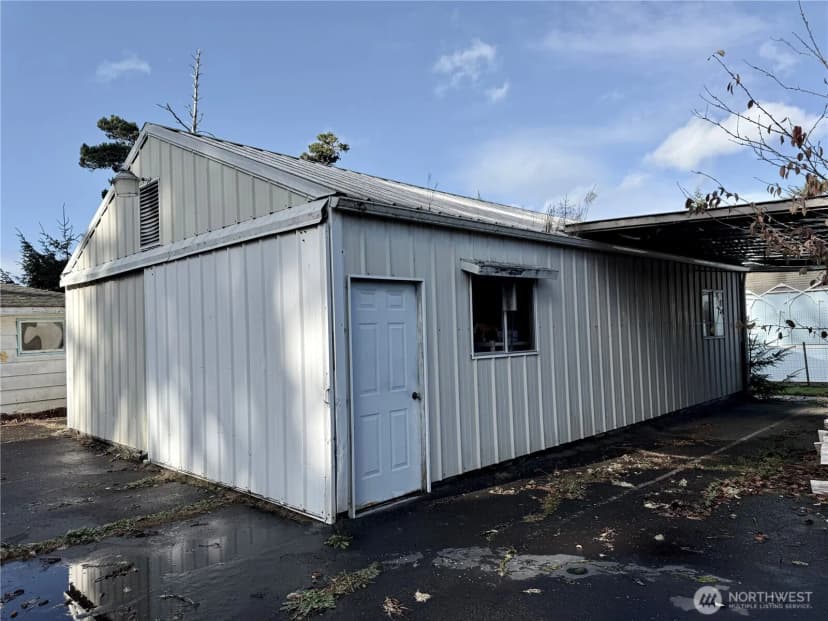 Property photo for 1323 S Montesano St, Westport photo 7