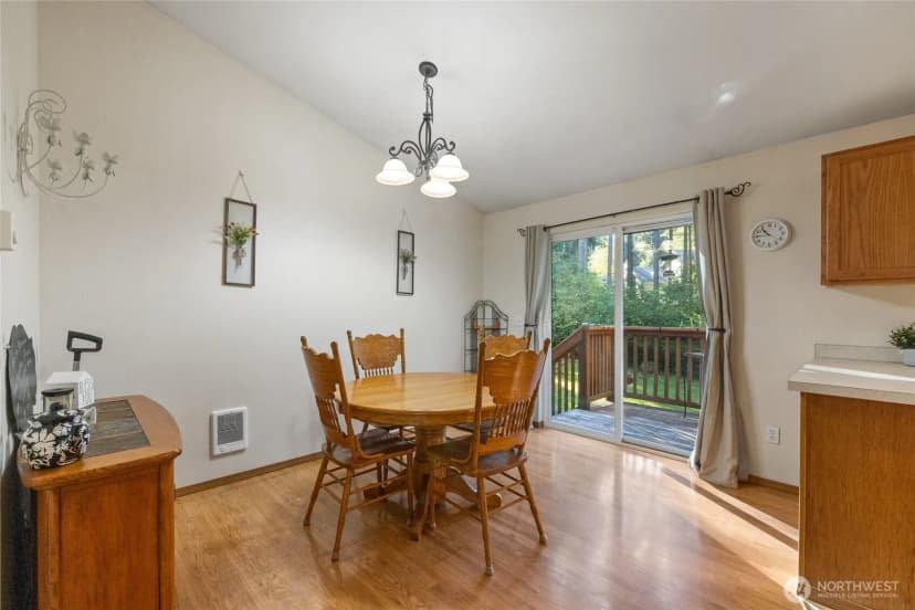 Property photo for 18441 Blue Hills Loop Se, Yelm photo 10