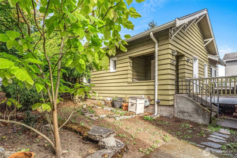 Property photo for 2022 S Norman Street, Seattle