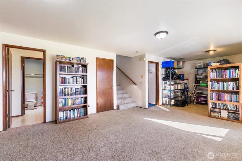 Property photo for 197 Bay Lyn Drive, Lynden photo 31