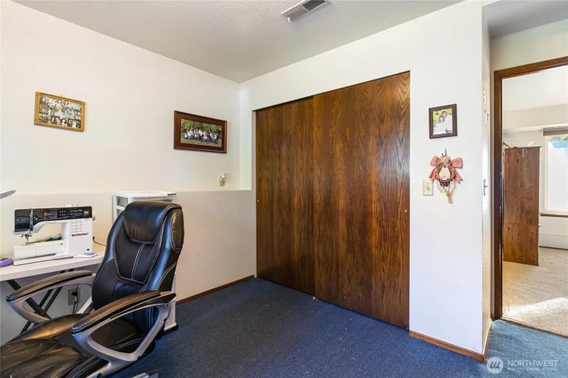 Property photo for 197 Bay Lyn Drive, Lynden photo 34