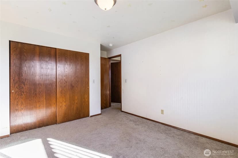 Property photo for 197 Bay Lyn Drive, Lynden photo 30