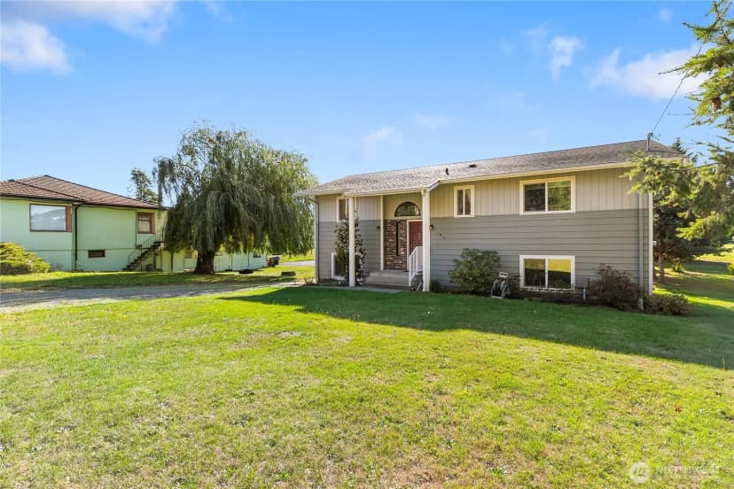 Property photo for 197 Bay Lyn Drive, Lynden photo 40
