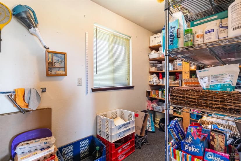 Property photo for 197 Bay Lyn Drive, Lynden photo 23